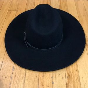 goorin bros Accessories - Goorin Bros. wide brim fedora π© goorin bros Accessories - Goorin Bros. wide brim fedora π©